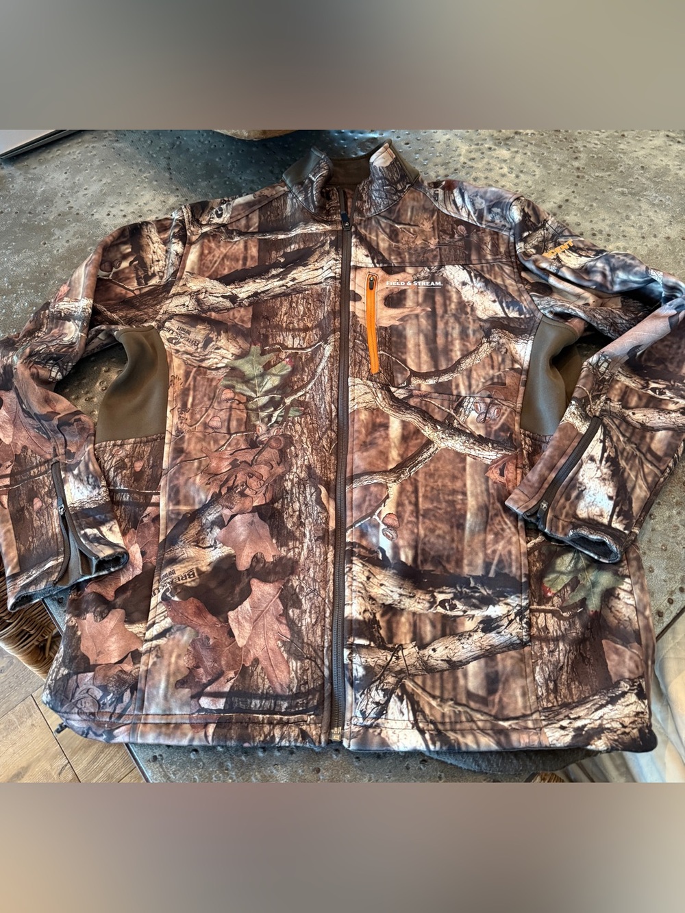 Field & Stream 1871 Camo Zip-up Jacket. Medium.